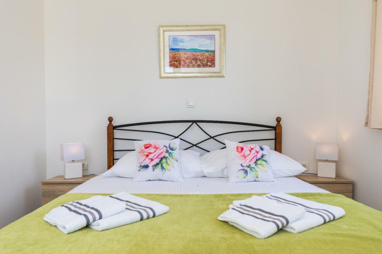 Apartment Nina Стобрек Экстерьер фото