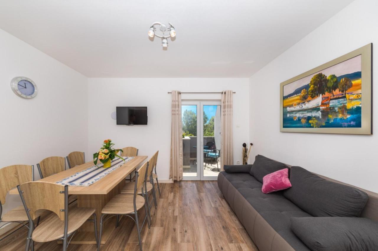 Apartment Nina Стобрек Экстерьер фото